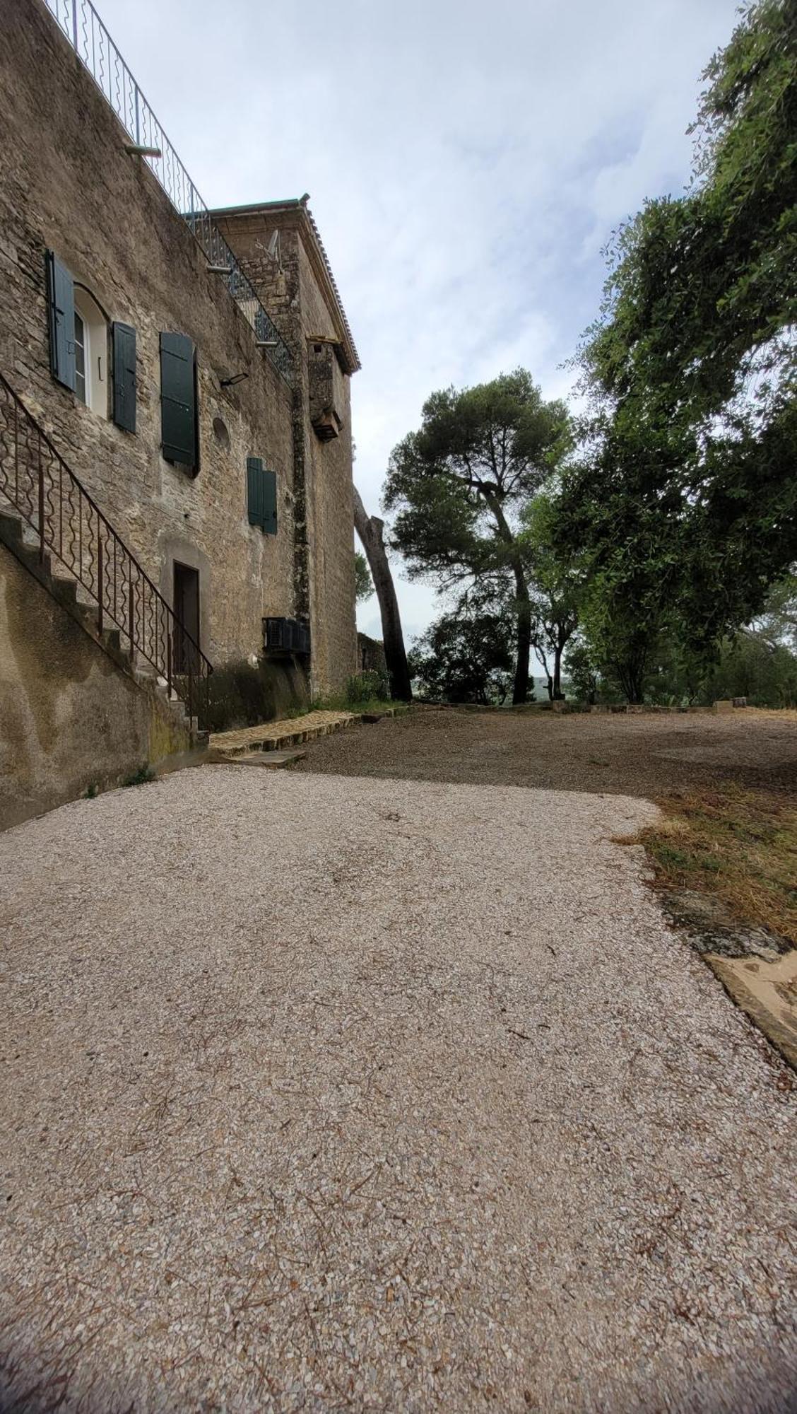La Pinede, Logement Privatif Au Chateau Aumes ภายนอก รูปภาพ