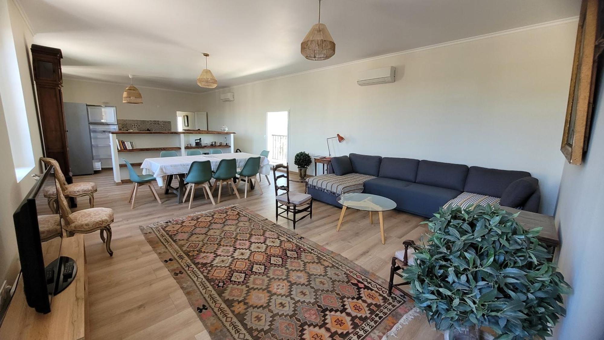 La Pinede, Logement Privatif Au Chateau Aumes ภายนอก รูปภาพ